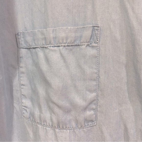 Torrid chambray button down - Picture 4 of 11